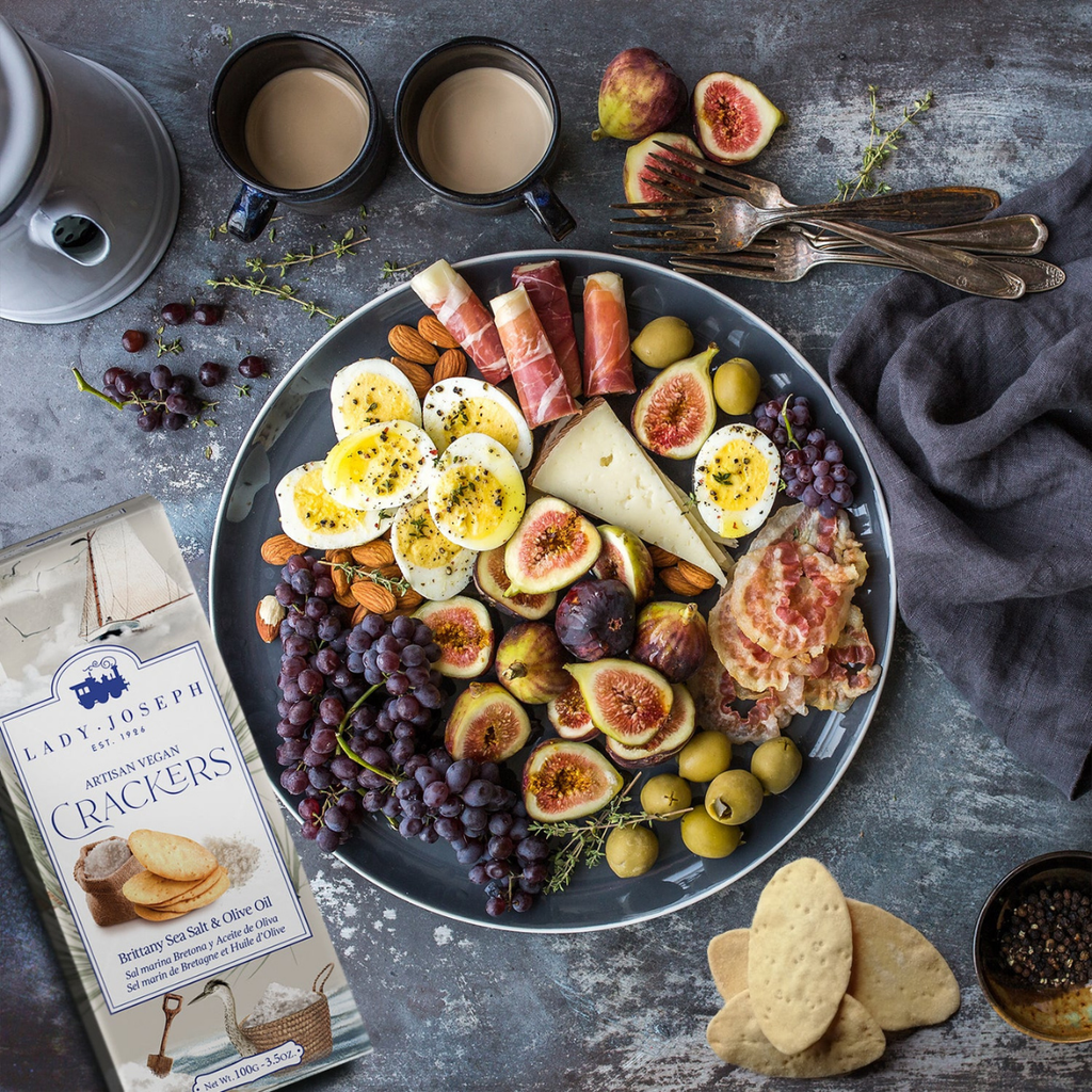 Handgjorda veganska kex med havssalt från Guérande (Frankrike) och olivolja